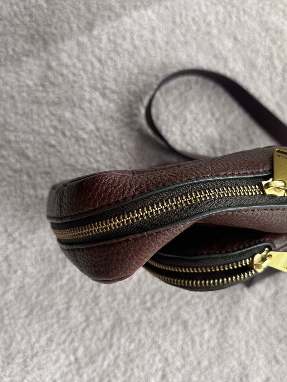 Fossil Pebbled Leather Crossbody Bag - Brown - Picture 3 of 7